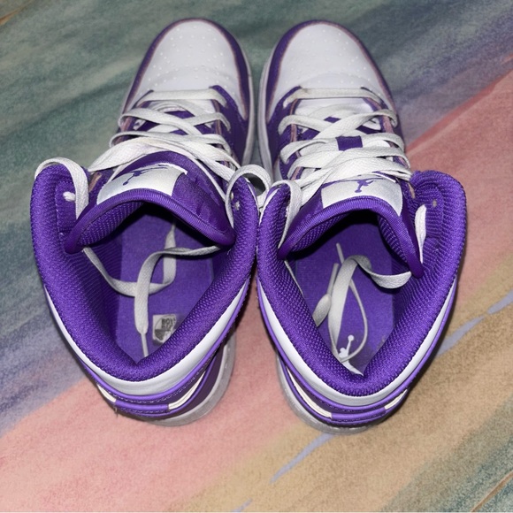 Nike Air Jordan 1 Mid Purple Venom Size 6Y / women’s 7.5 - Picture 8 of 10